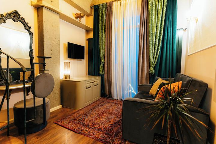 Room 44 of 75
