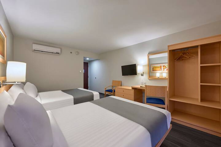 Room 15 of 47