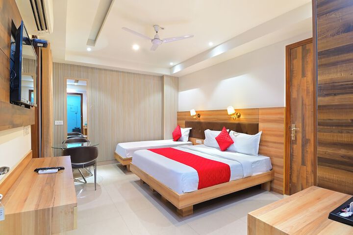 Room 9 of 23