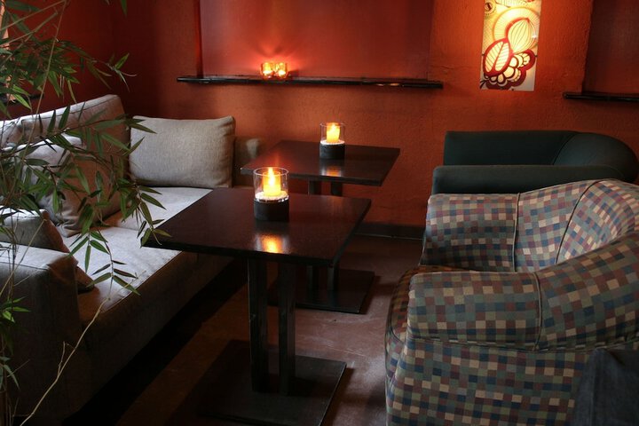 Dining 9 of 32