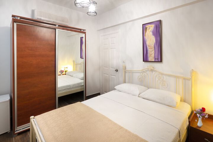 Room 13 of 51