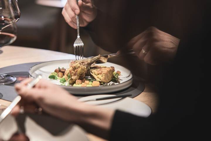 Dining 68 of 82