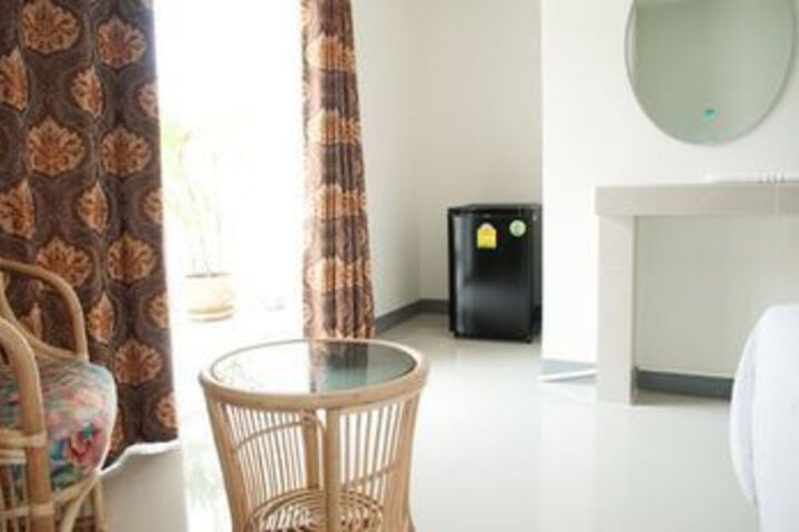Room 34 of 39