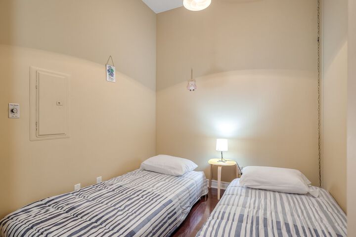 Room 22 of 45