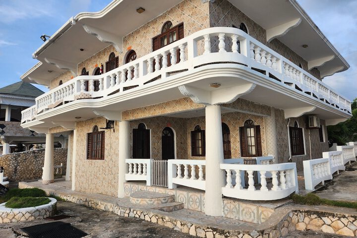 Hotel 56 of 79