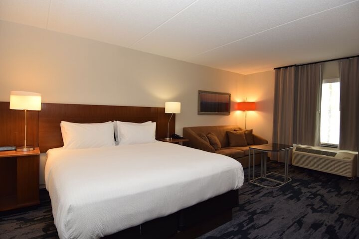 Room 6 of 26