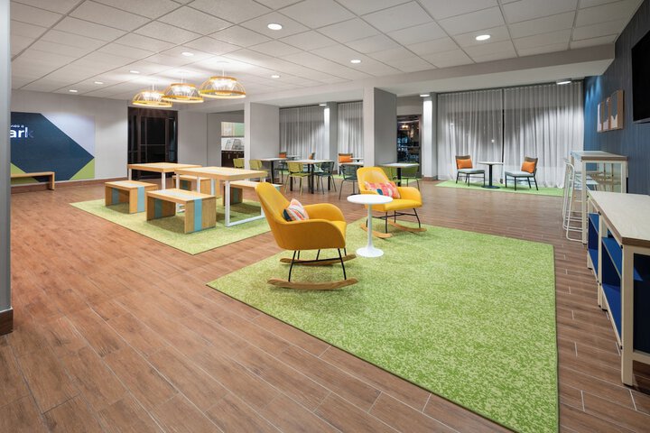 Hotel Interior 5 of 39