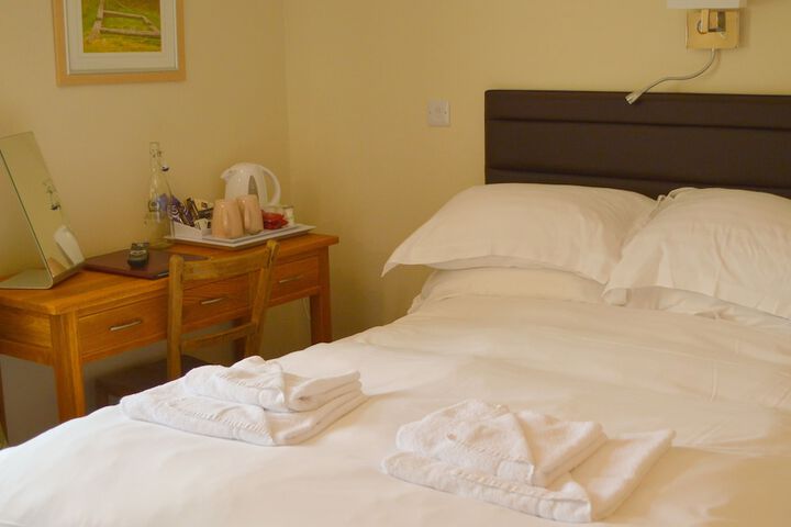 Room 10 of 41