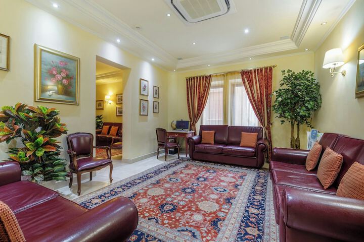 Entrance & Lobby