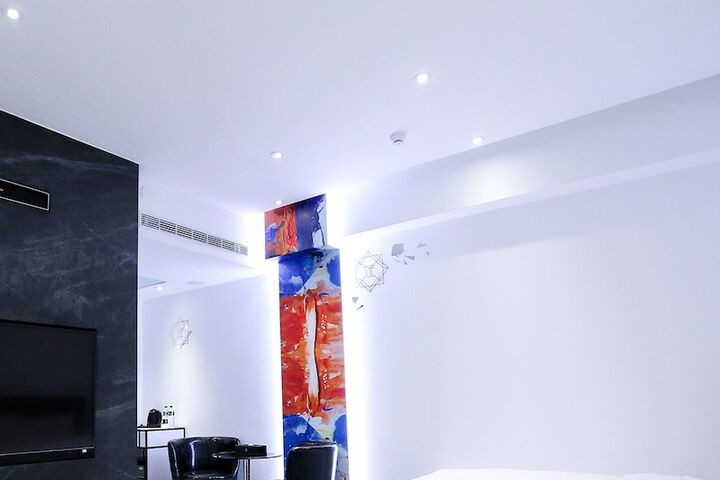 Room 43 of 99