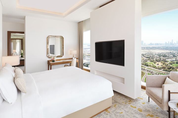 Room 18 of 310
