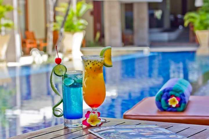 Pools & Facilities