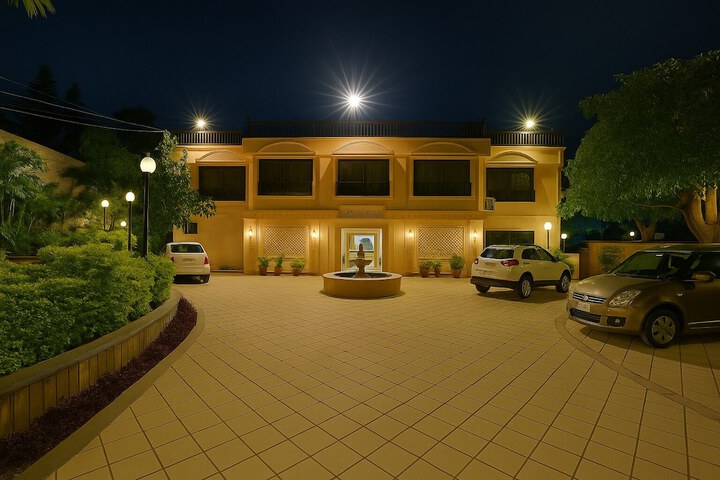 Hotel 35 of 35