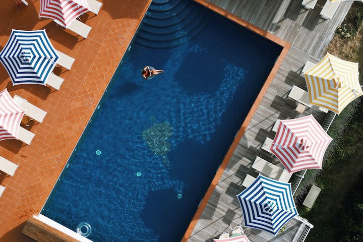 Pool 44 of 51