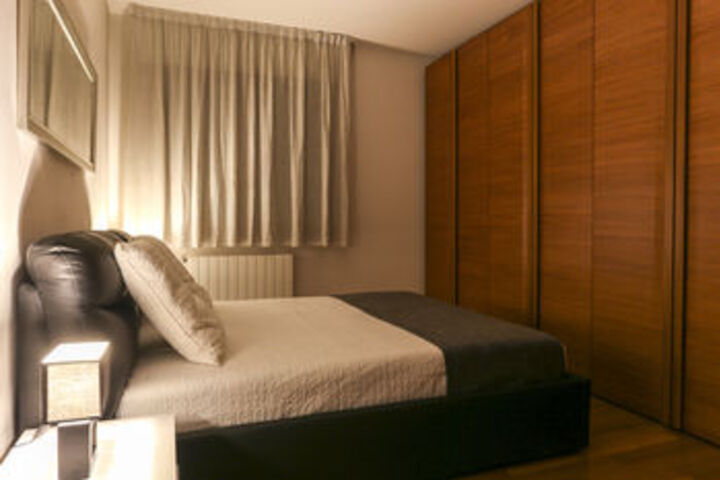 Room 180 of 871