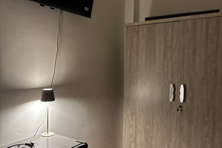 Room 10 of 56