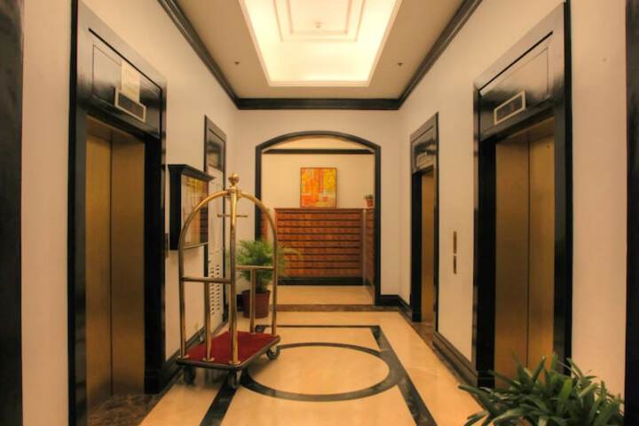 Ballroom/Hall 51 of 59
