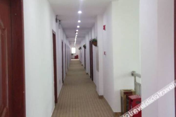 Hotel Interior 4 of 25