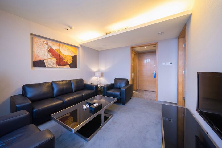 Room 18 of 44