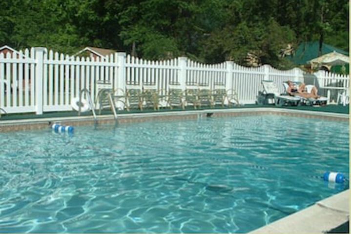 Pool 274 of 345