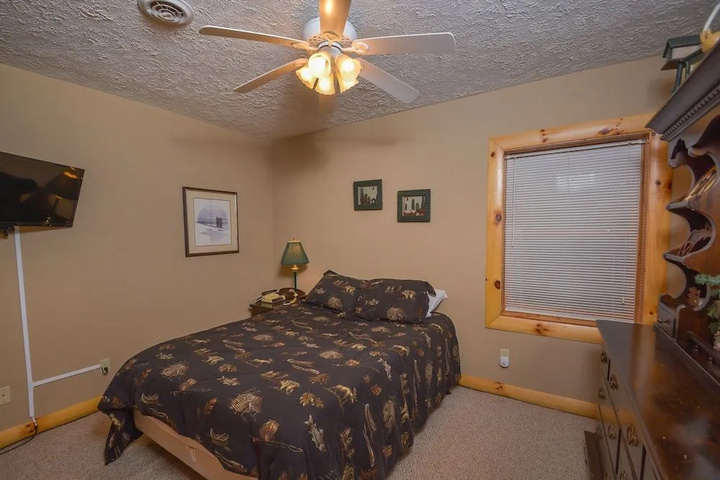 Room 3 of 14