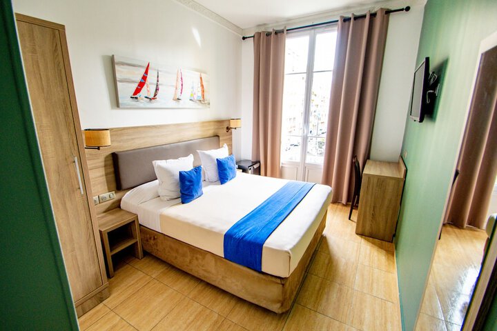 Room 21 of 140