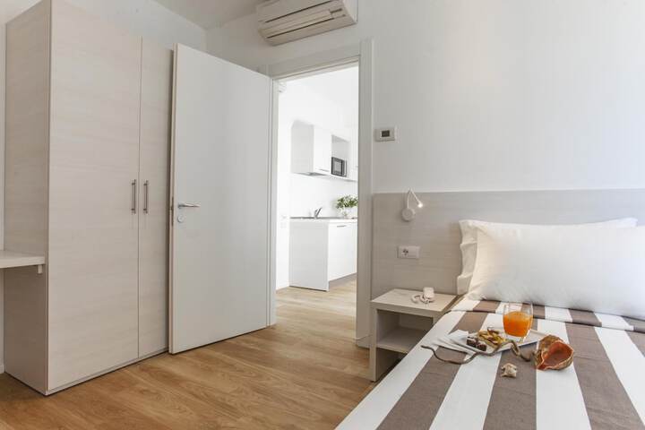 Room 10 of 57