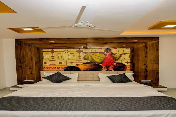 Room 17 of 43