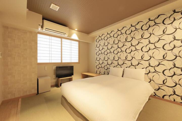 Room 27 of 57