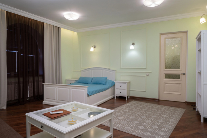 Room 30 of 48
