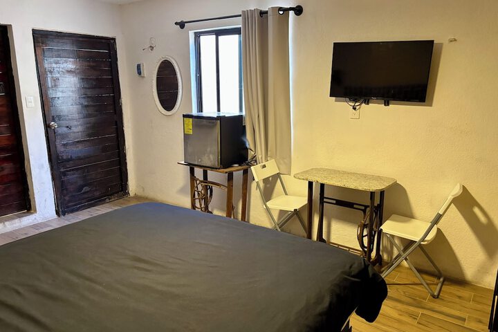 Room 2 of 16