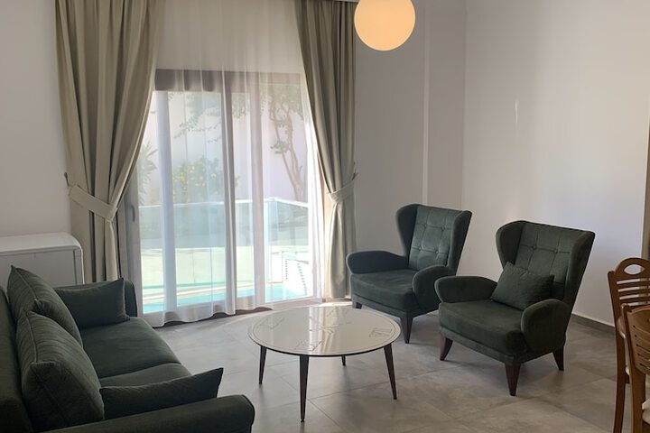 Room 10 of 159