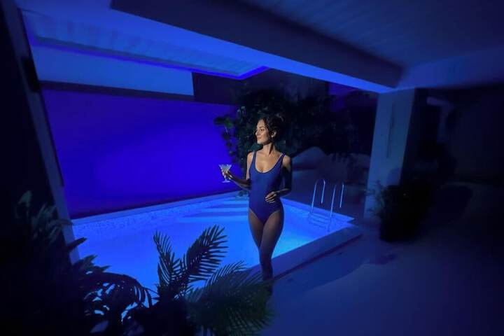 Pool 27 of 33