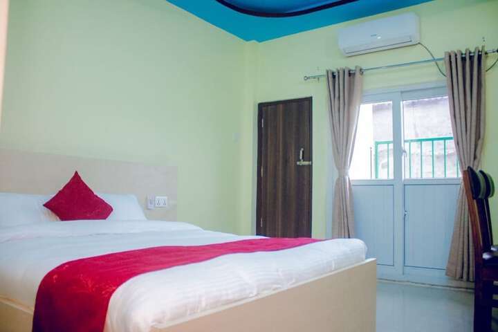 Room 14 of 27