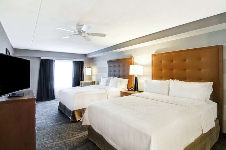 Room 28 of 60