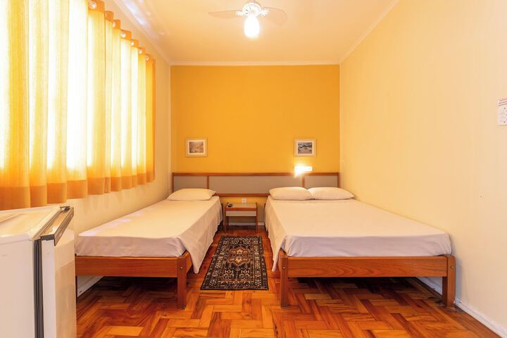 Room 7 of 35