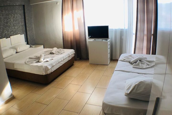 Room 9 of 51