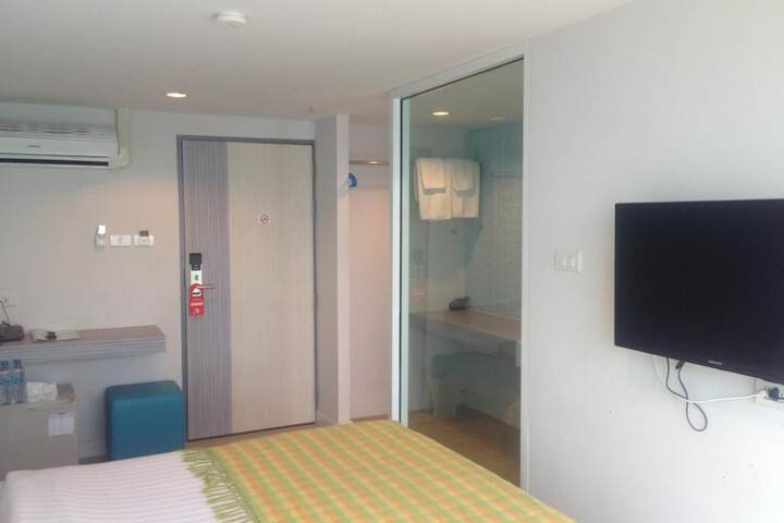 Room 15 of 54