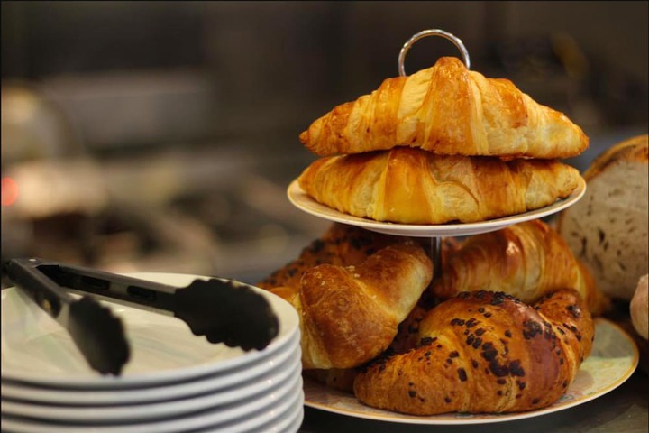 Breakfast/Coffee Service 9 of 12