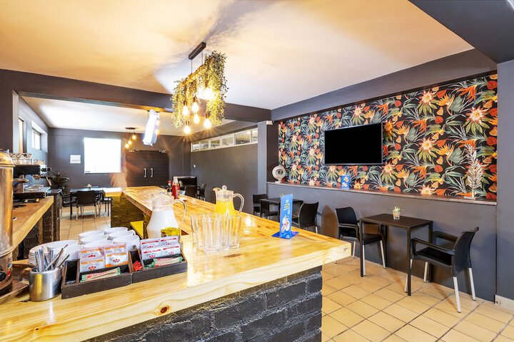Dining Photos