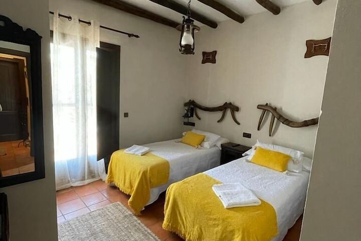 Room 6 of 48