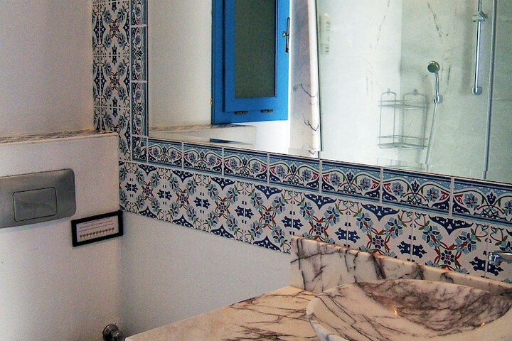 Room 86 of 144