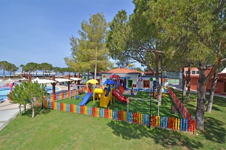 Children's play area - outdoor