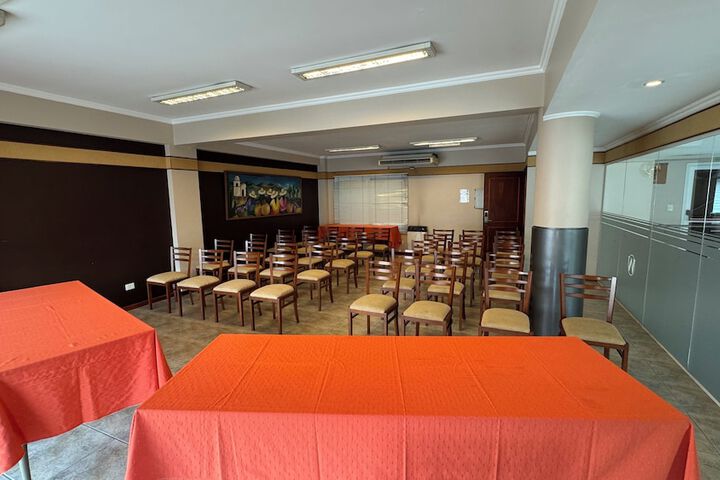 Business Center 124 of 138