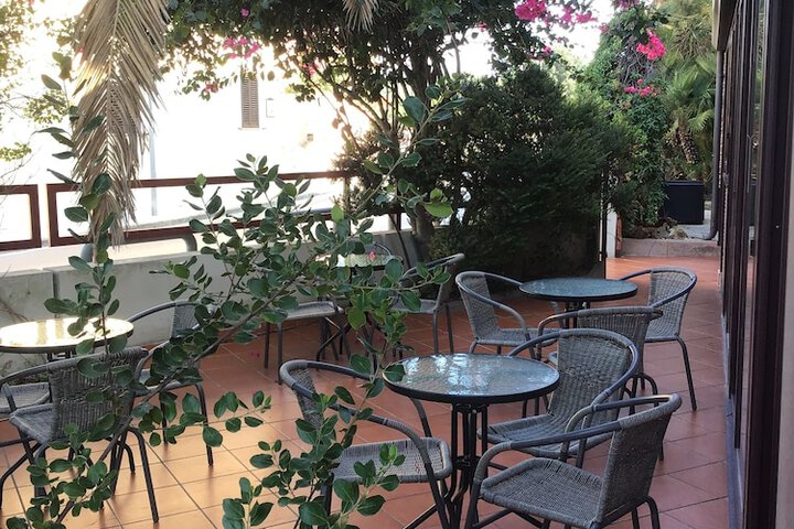 Hotel Entry