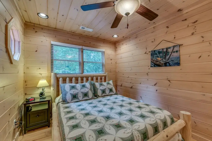 Room 6 of 21