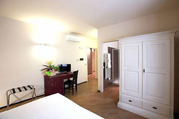 Room 7 of 41