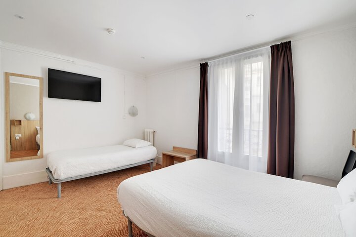 Room 13 of 49