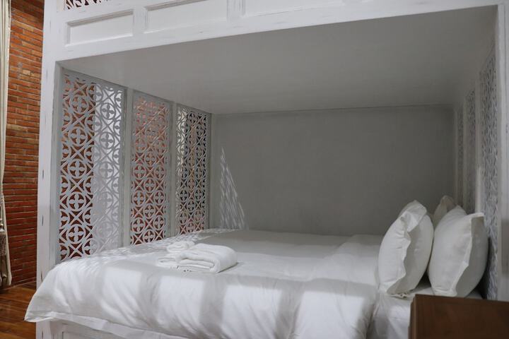 Room 15 of 86
