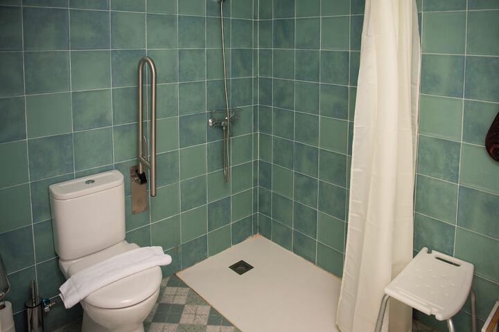 Room 46 of 70